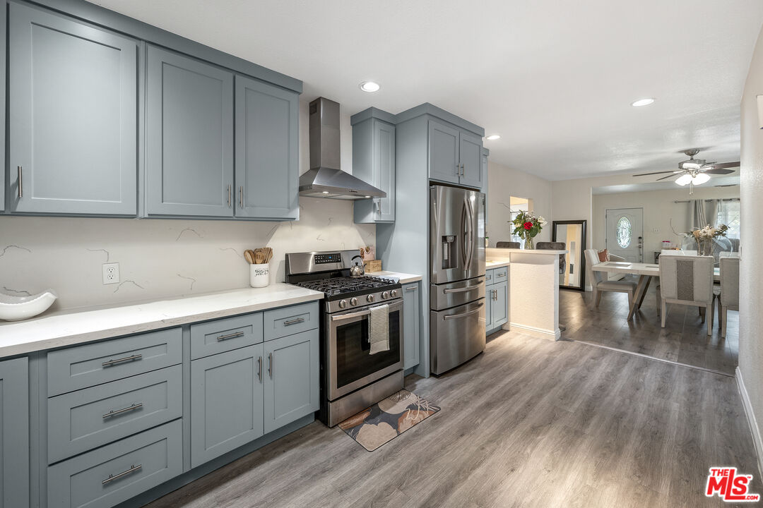 3011 Van Buren Pl