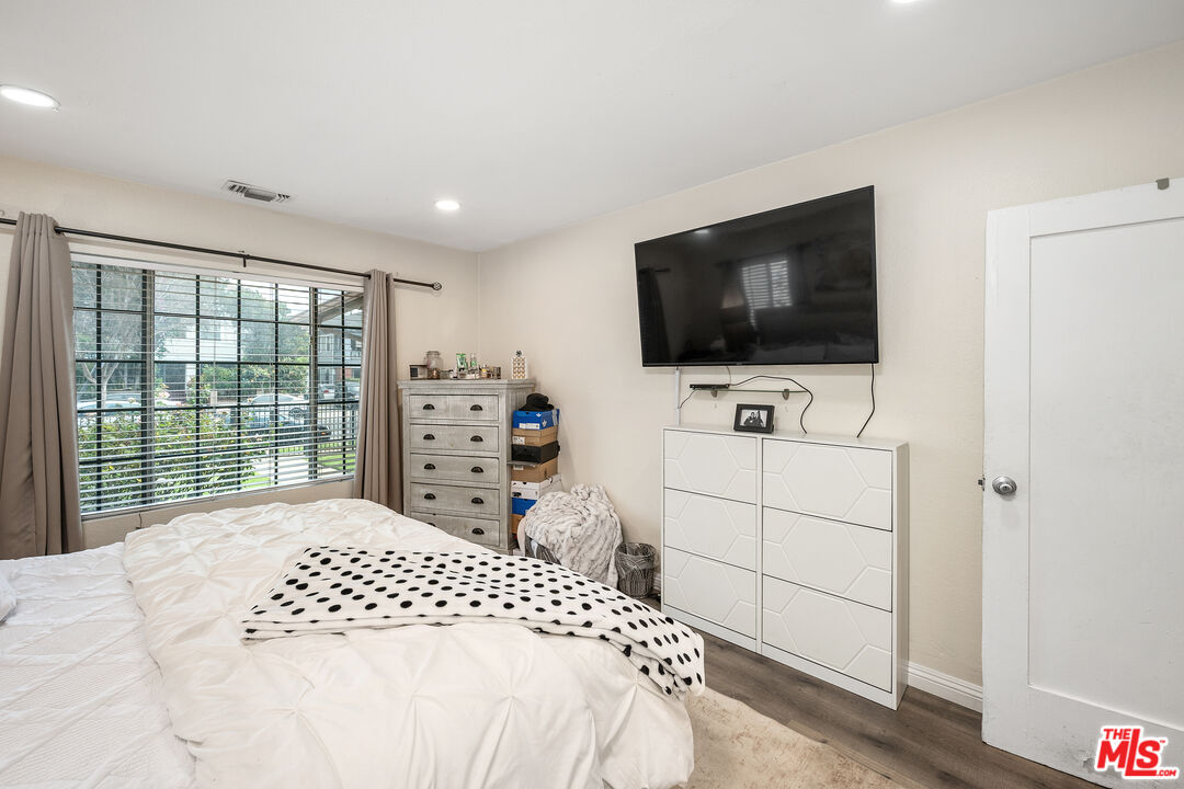 3011 Van Buren Pl