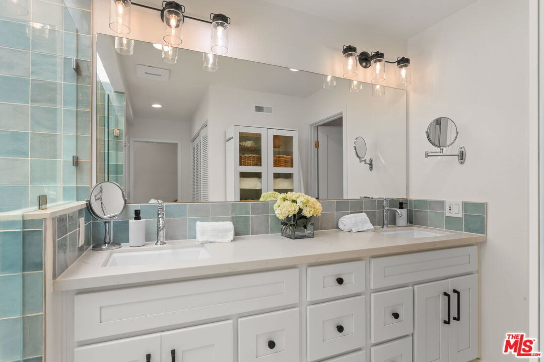 11 Rocky Knl Unit: 12