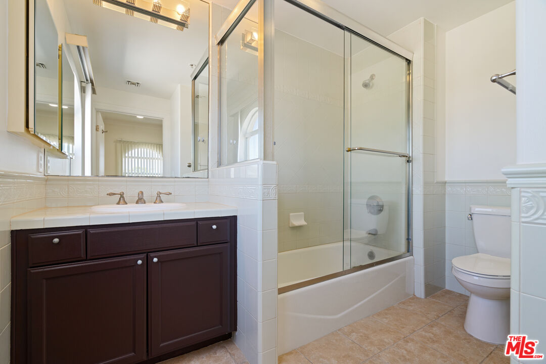 3328 Oakhurst Ave Unit: 311