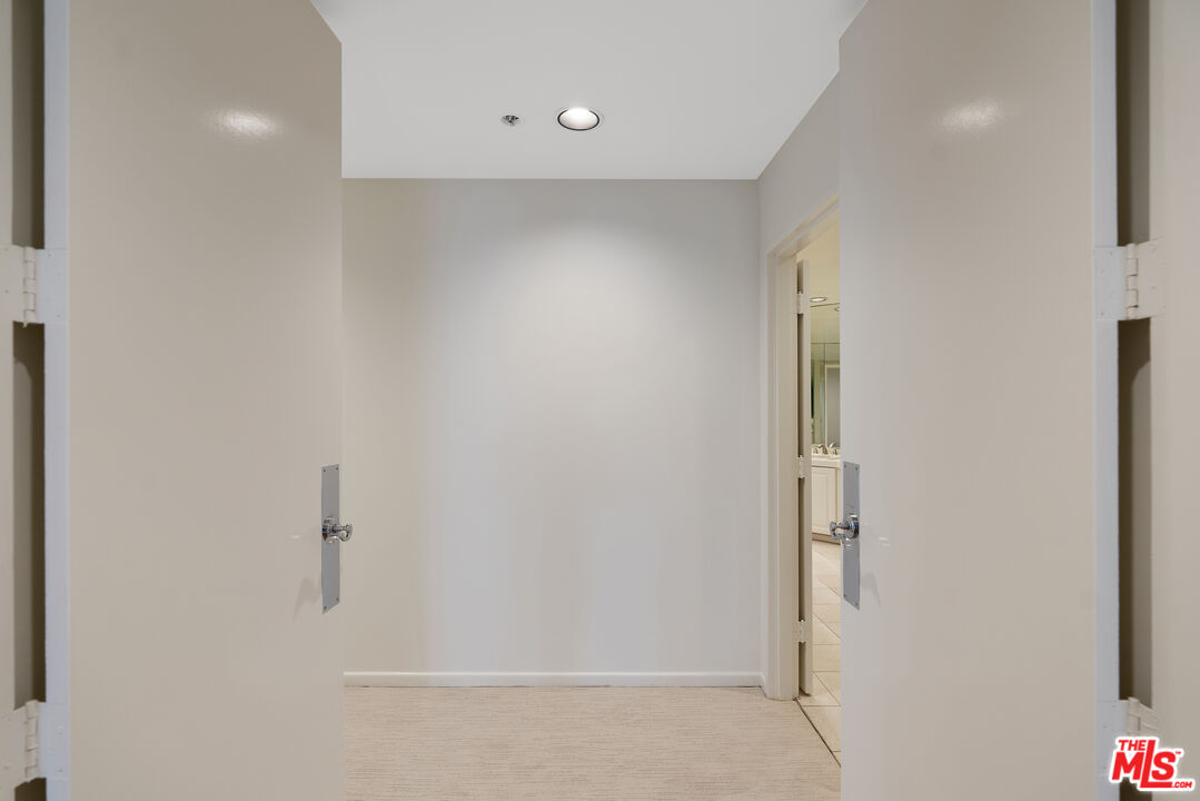 10430 Wilshire Blvd Unit: 202