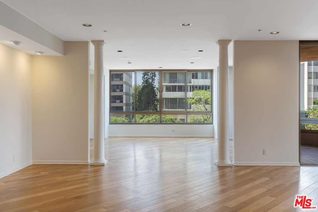 10430 Wilshire Blvd Unit: 202