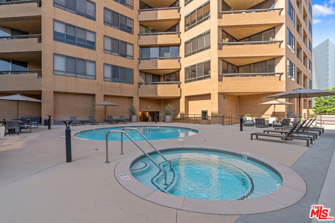 10430 Wilshire Blvd Unit: 202