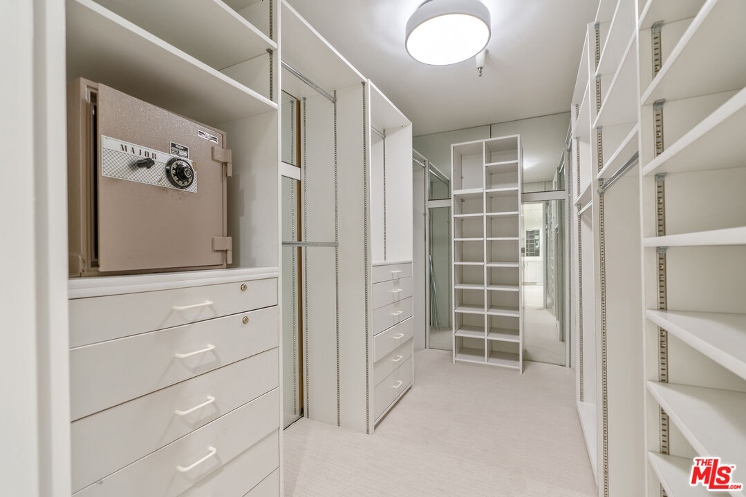 10430 Wilshire Blvd Unit: 202