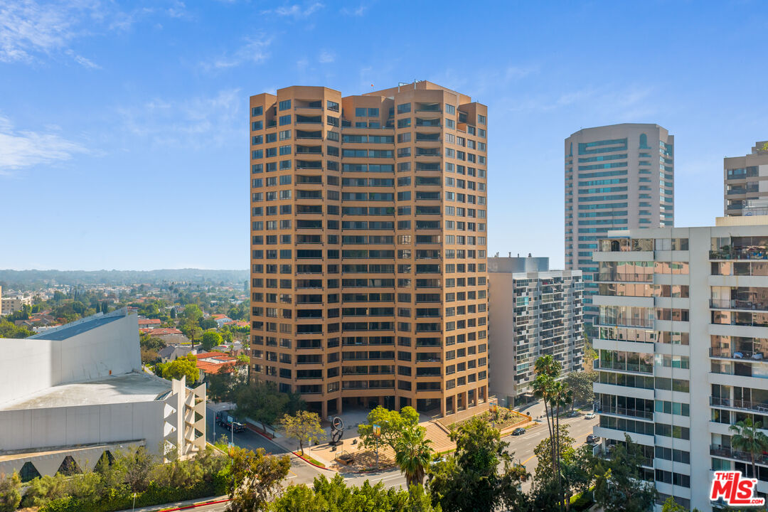 10430 Wilshire Blvd Unit: 202