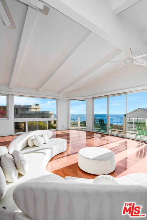 7334 Vista Del Mar Ln