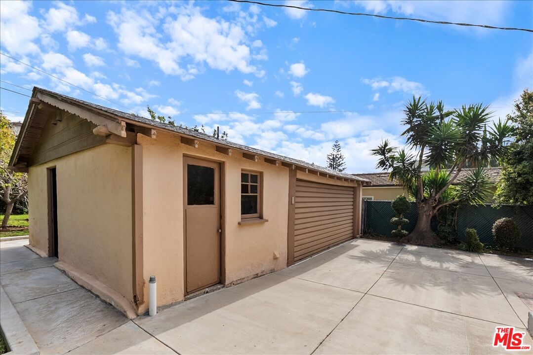 1111 Berkeley St