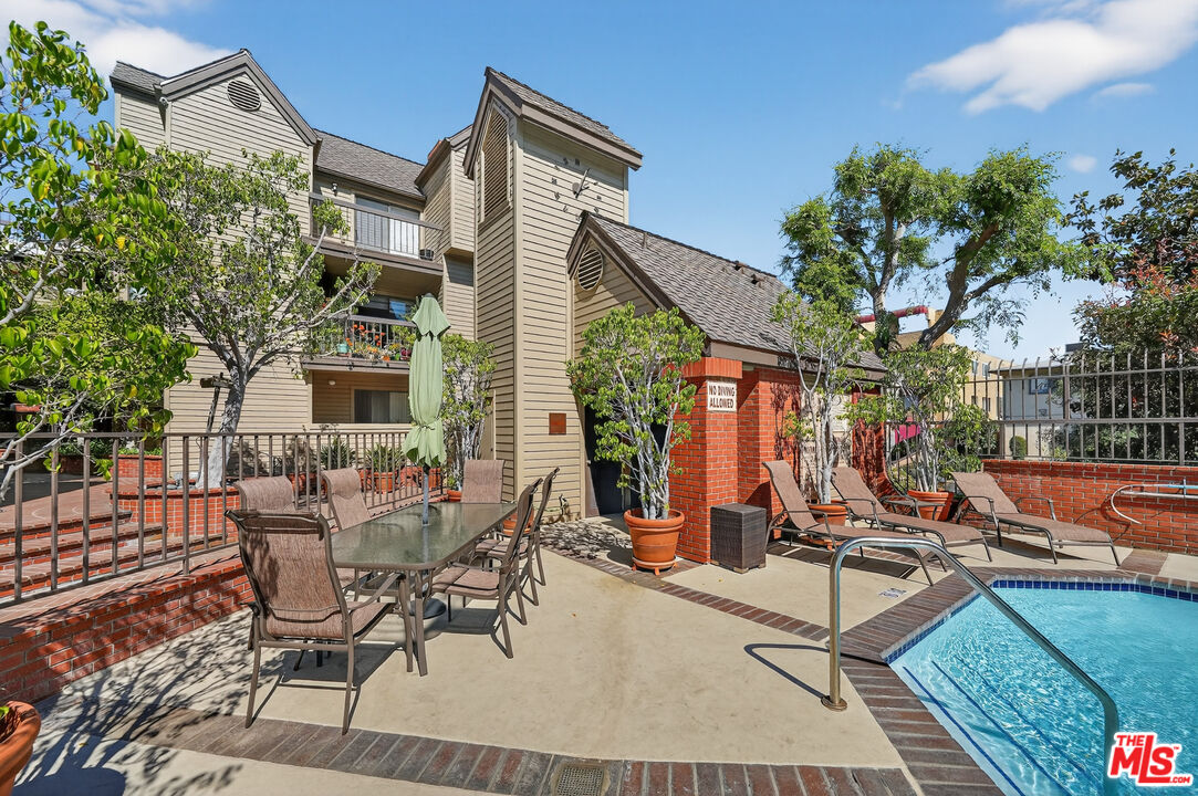 835 S Lucerne Blvd Unit: 105