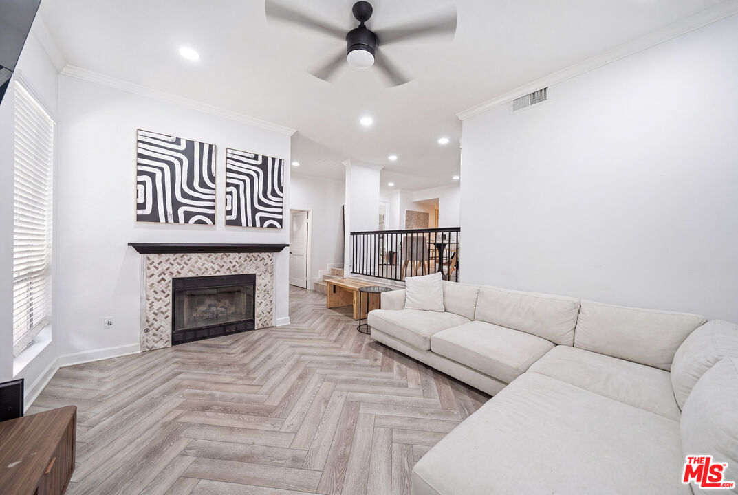 835 S Lucerne Blvd Unit: 105