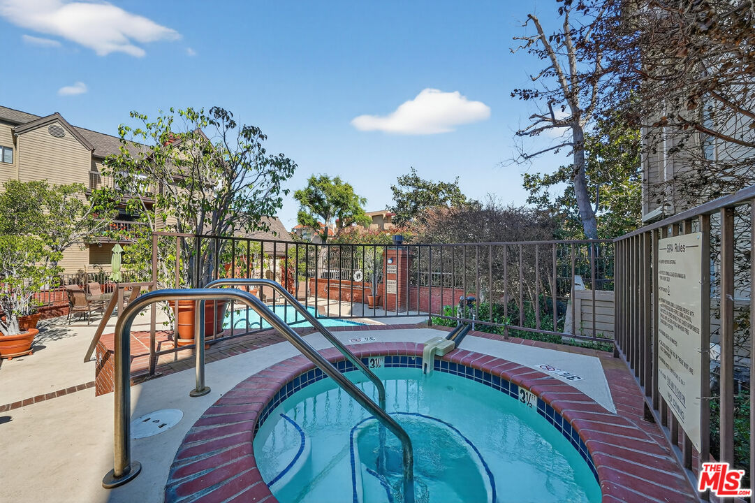 835 S Lucerne Blvd Unit: 105