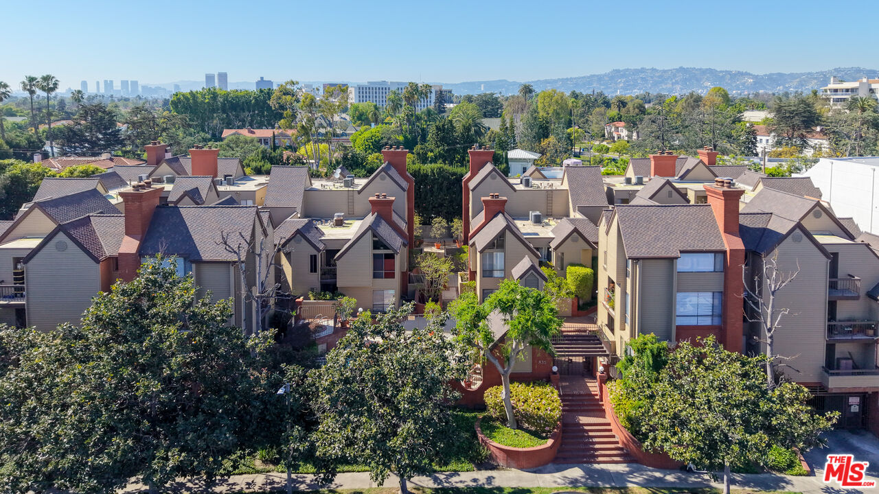 835 S Lucerne Blvd Unit: 105