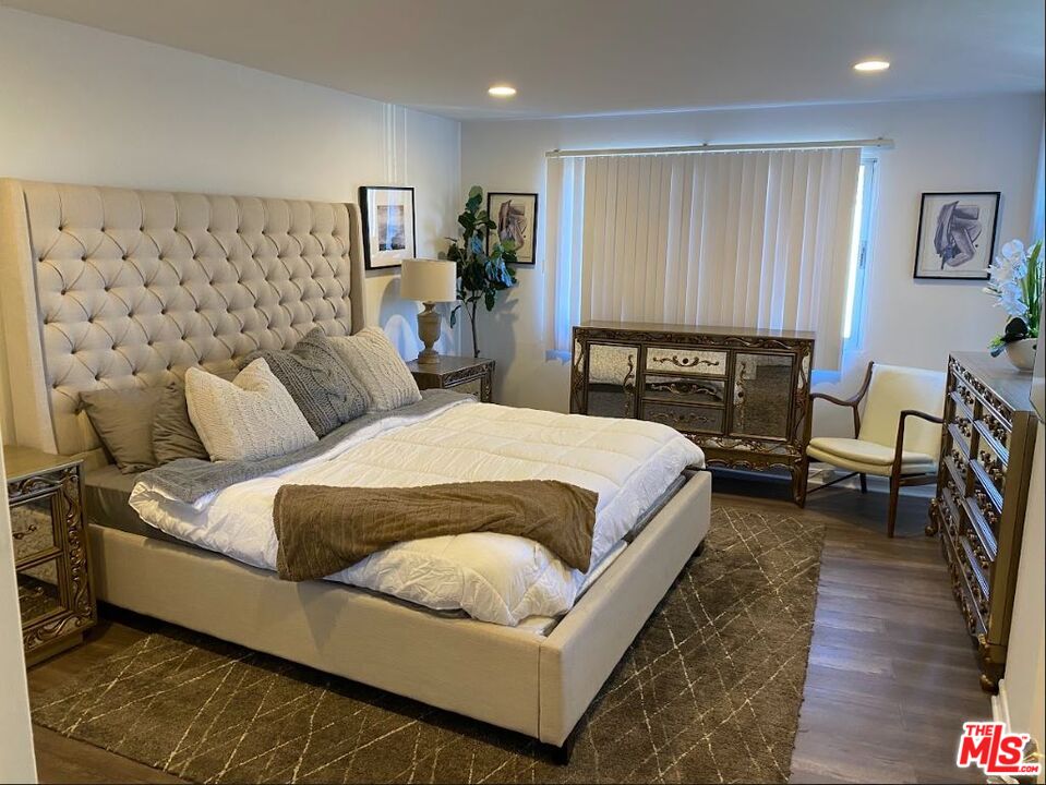 7250 Franklin Ave Unit: 503