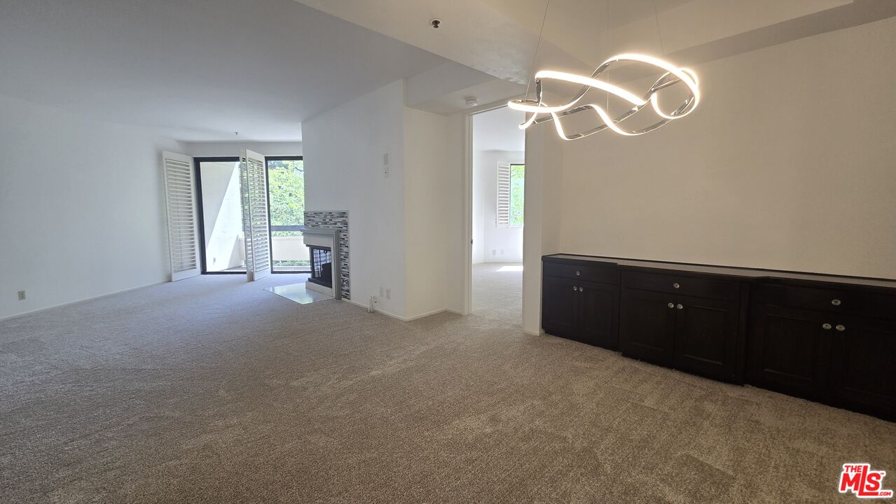 2131 Century Park Ln Unit: 212