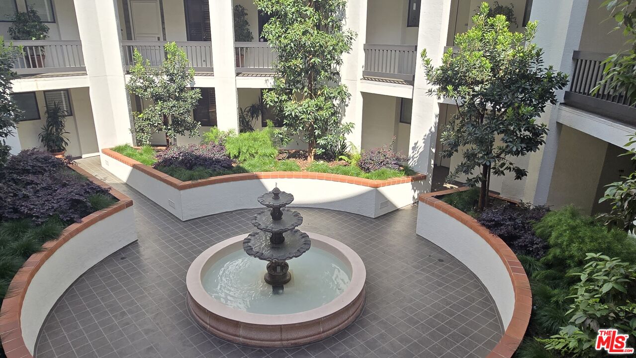 2131 Century Park Ln Unit: 212