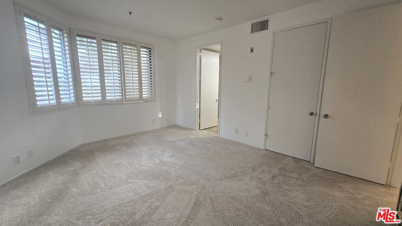 2131 Century Park Ln Unit: 212