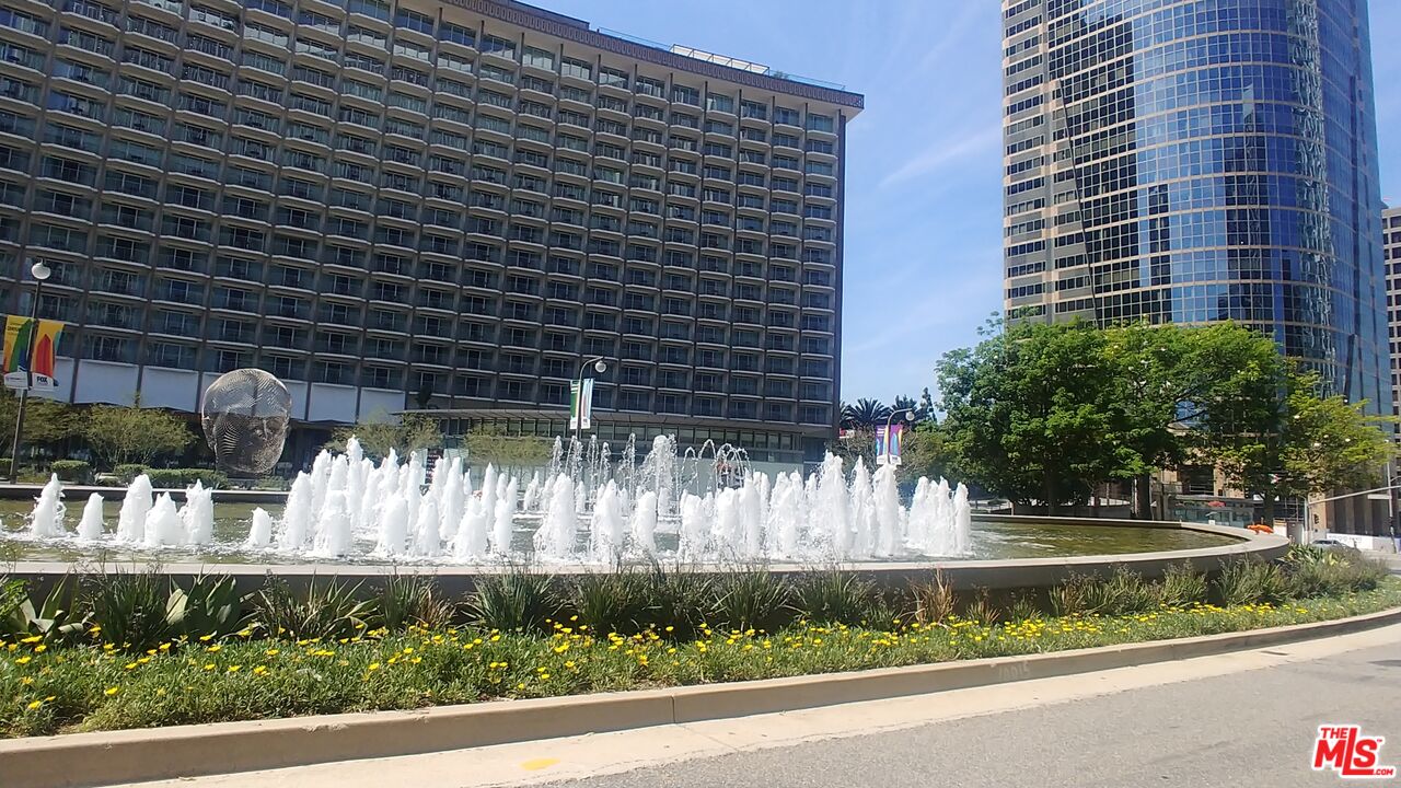 2131 Century Park Ln Unit: 212