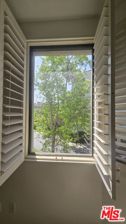 2131 Century Park Ln Unit: 212