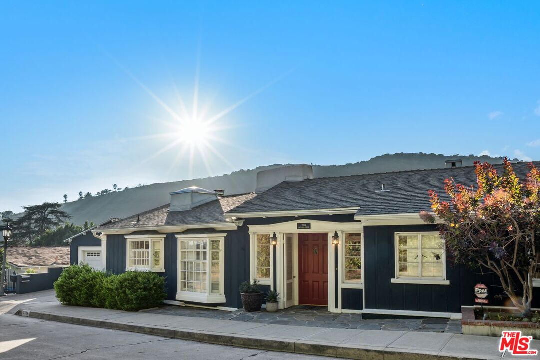 2109 Castilian Dr