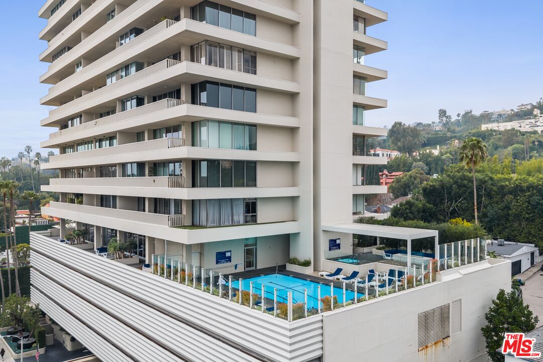 9255 Doheny Rd Unit: 703