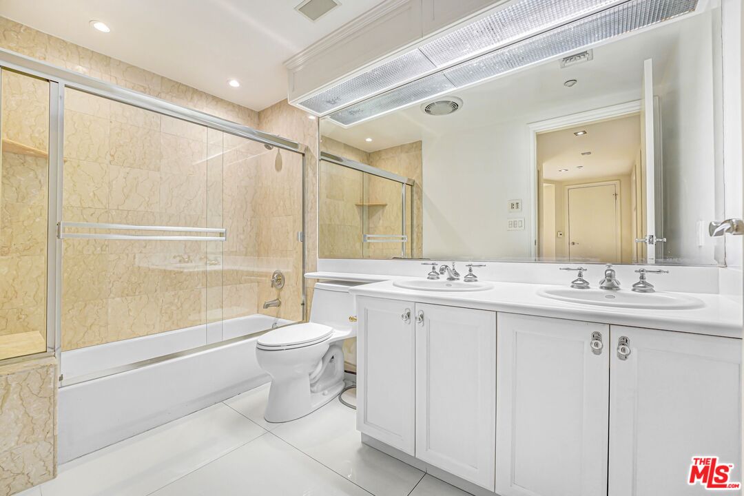 11921 Dorothy St Unit: 102