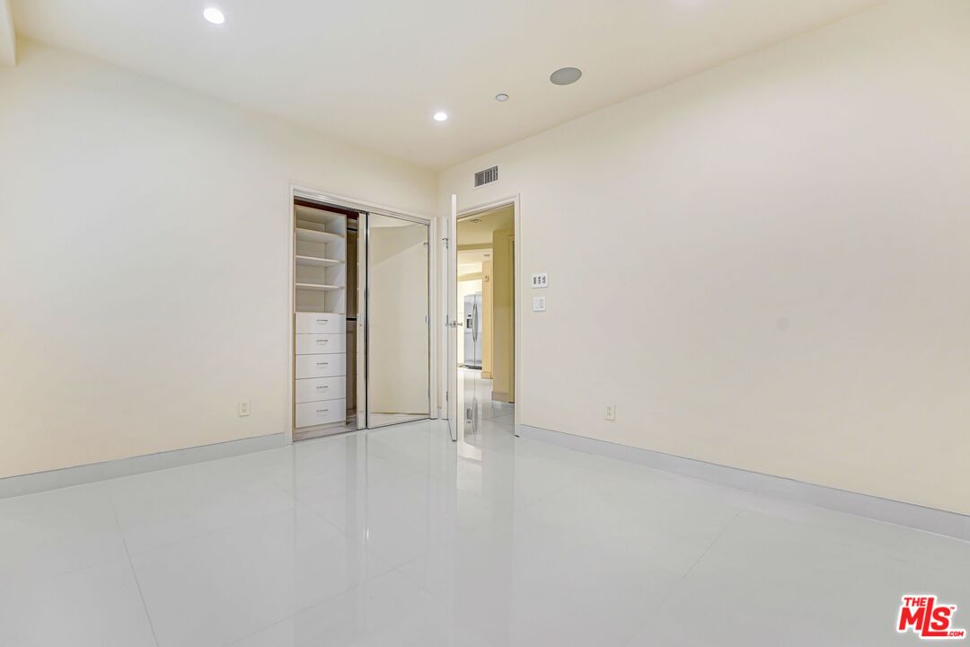 11921 Dorothy St Unit: 102