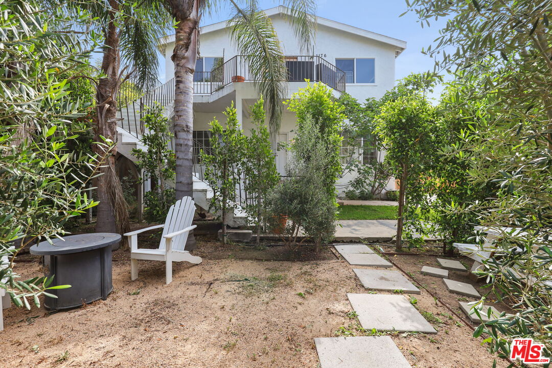 1174 S Highland Ave