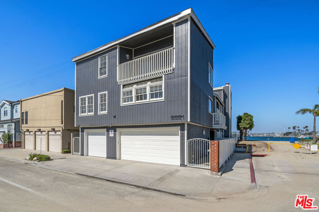 6821 E Ocean Blvd