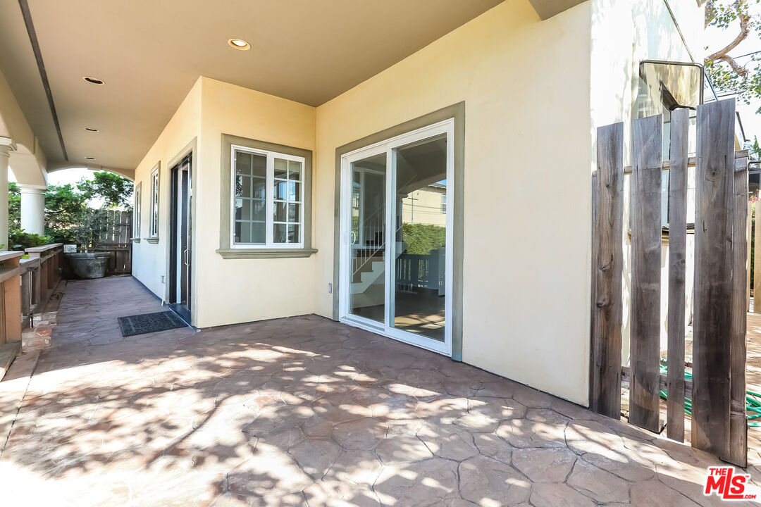 252 HAMPTON DR Unit: E