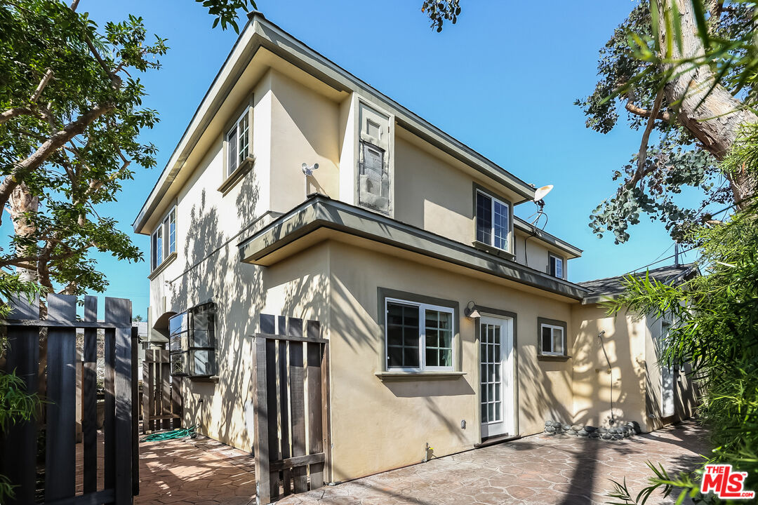 252 HAMPTON DR Unit: E