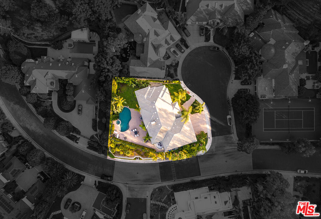 12145 Summit Ct