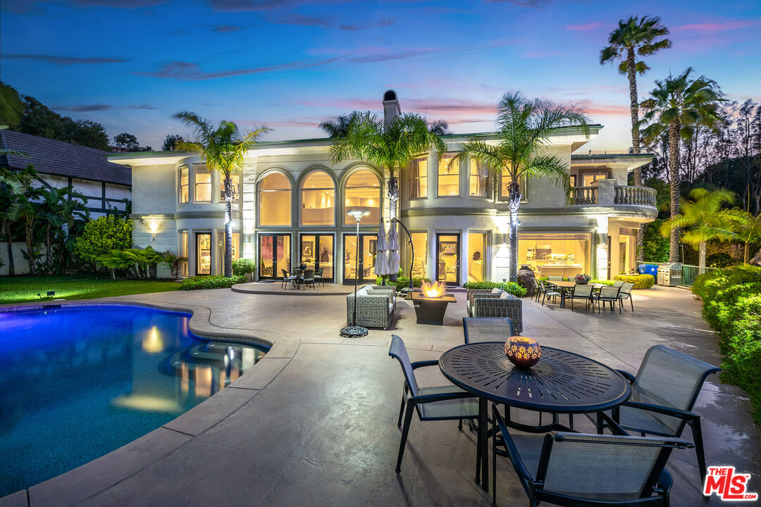 12145 Summit Ct