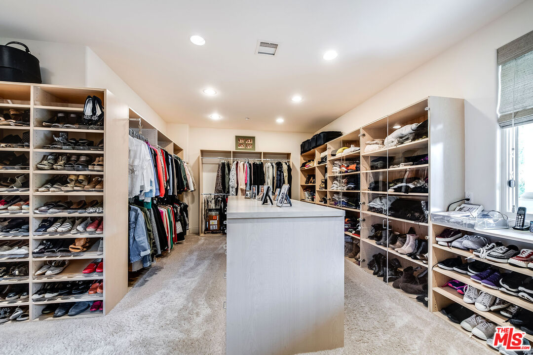 12145 Summit Ct