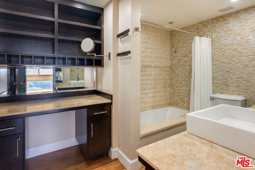 2220 Avenue Of The Stars Unit: 1601