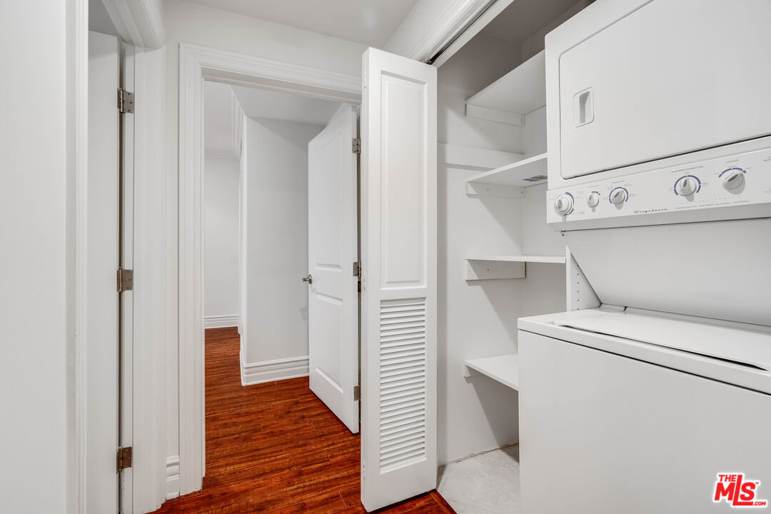 2306 Fox Hills Dr Unit: 102