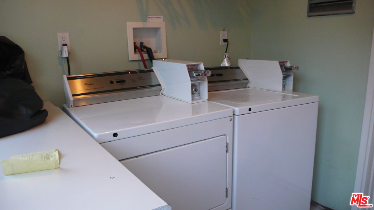 252 Hampton Dr Unit: A