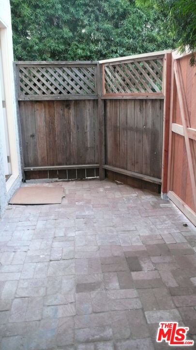 252 Hampton Dr Unit: A