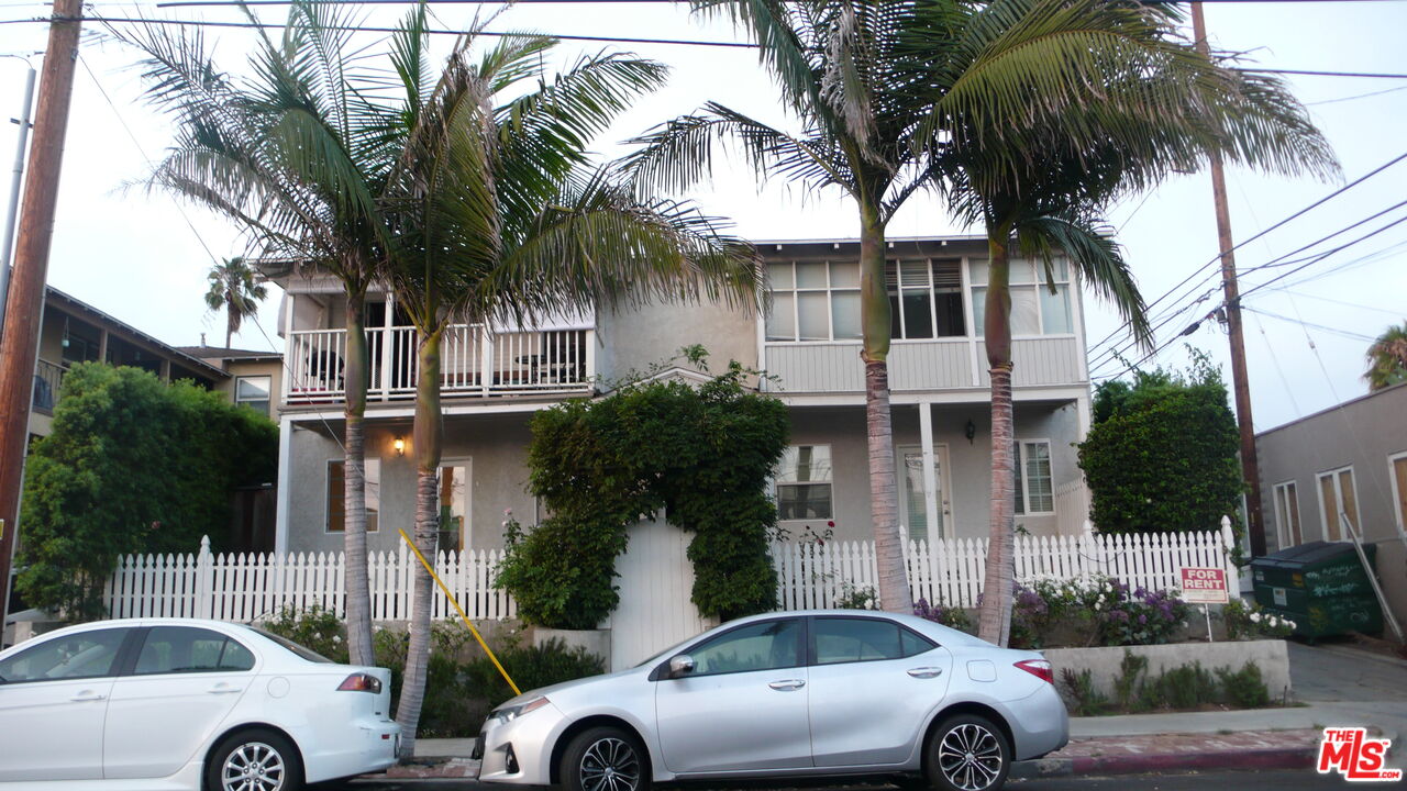 252 Hampton Dr Unit: A