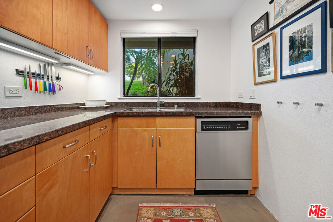 2960 Neilson Way Unit: 103