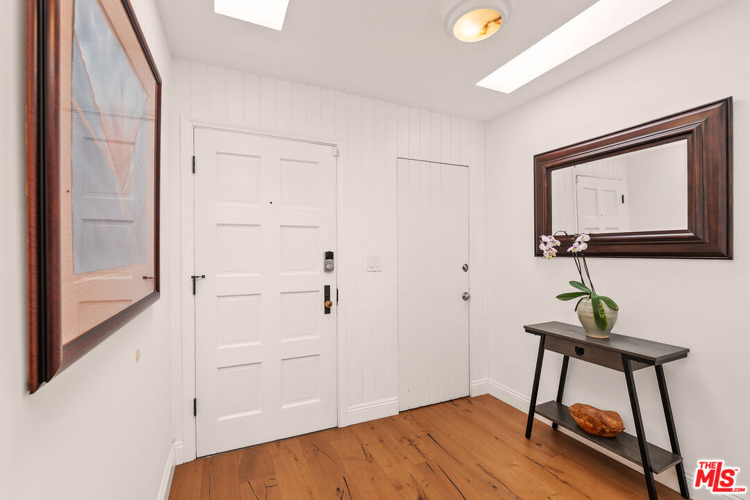 12722 Sarah St