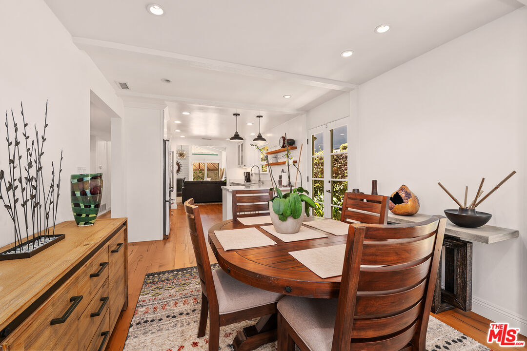12722 Sarah St