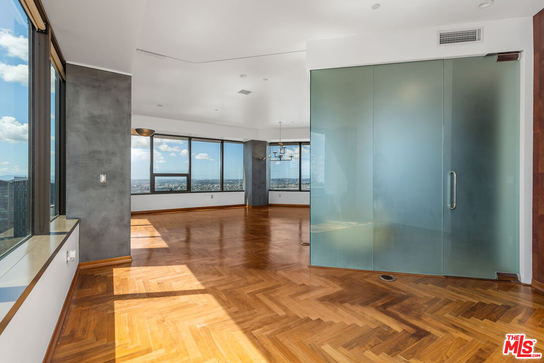 1100 Wilshire Blvd Unit: 2911