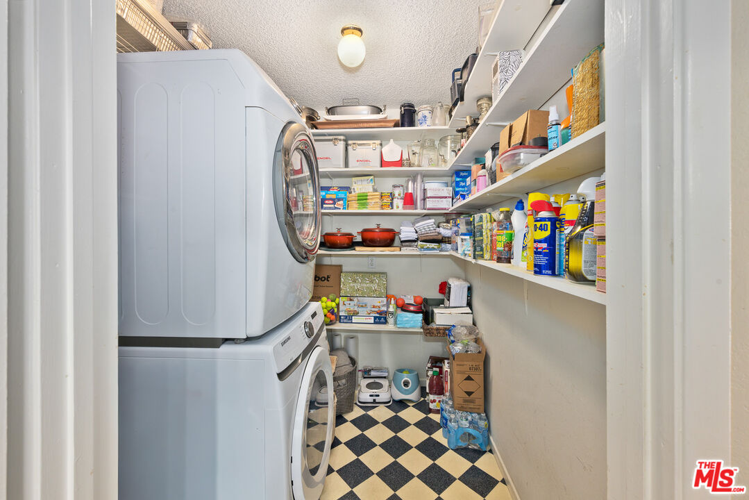 1138 Glen Arbor Ave