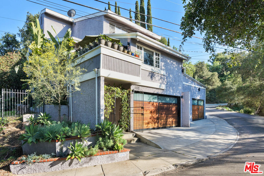 1138 Glen Arbor Ave