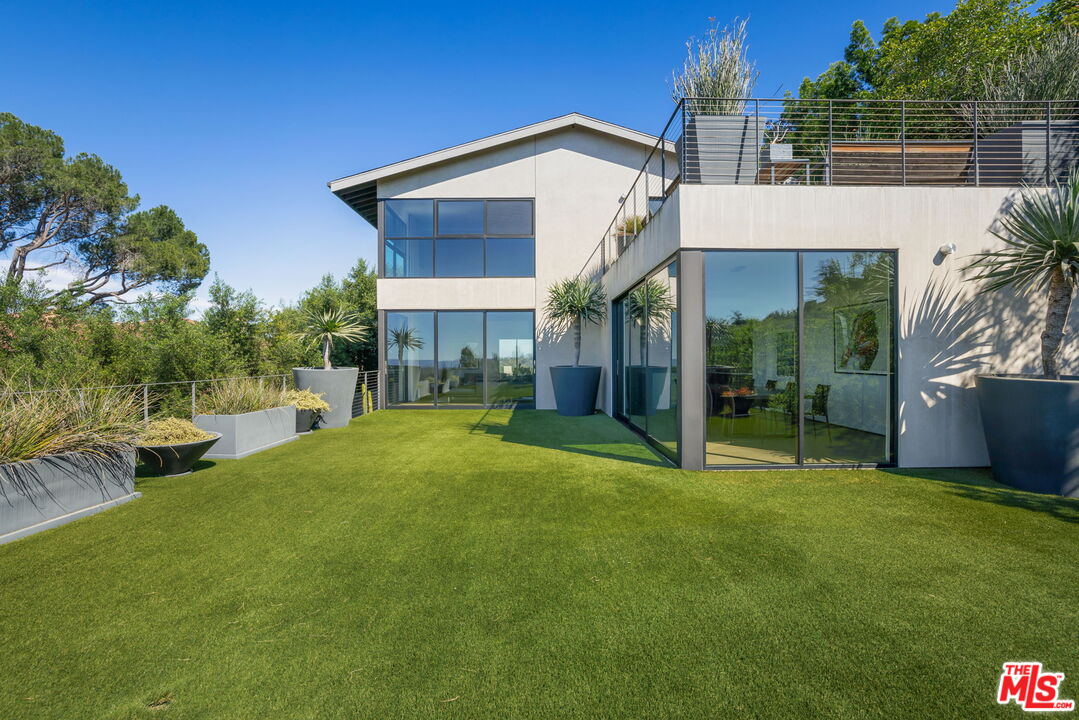 3337 Beverly Ranch Rd