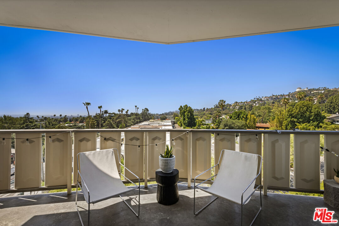 4455 Los Feliz Blvd Unit: 708
