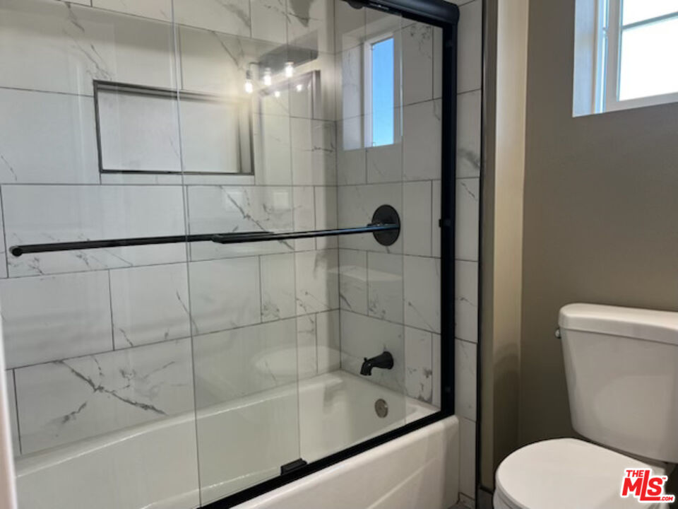 334 Stepney St Unit: C