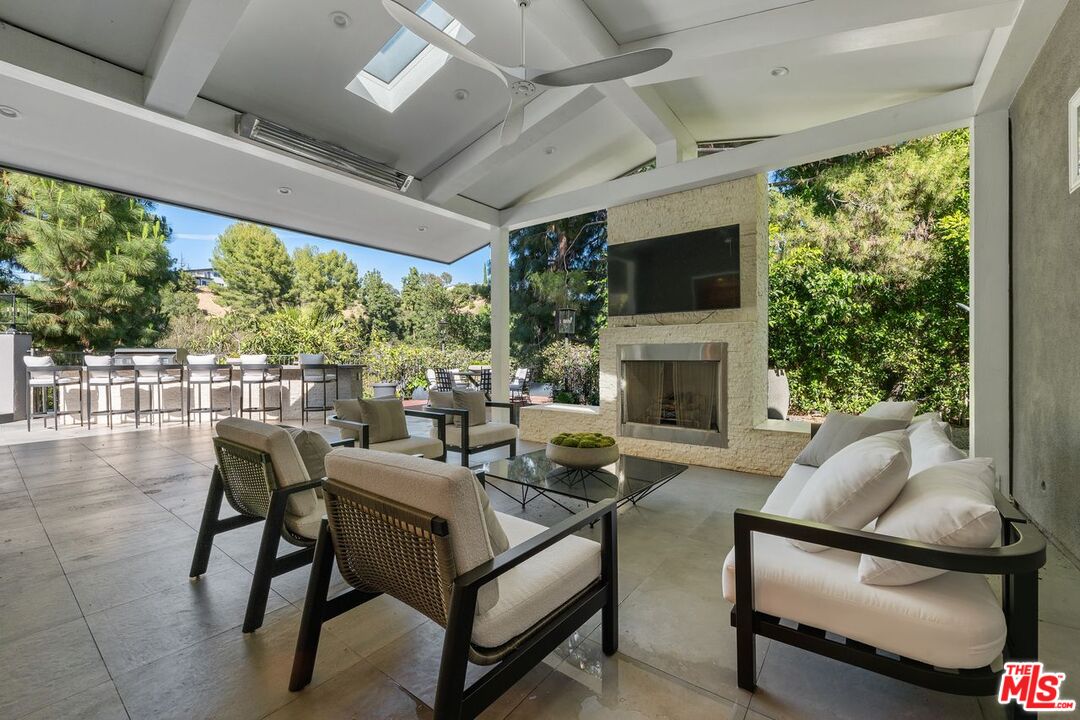 15831 Tobin Way