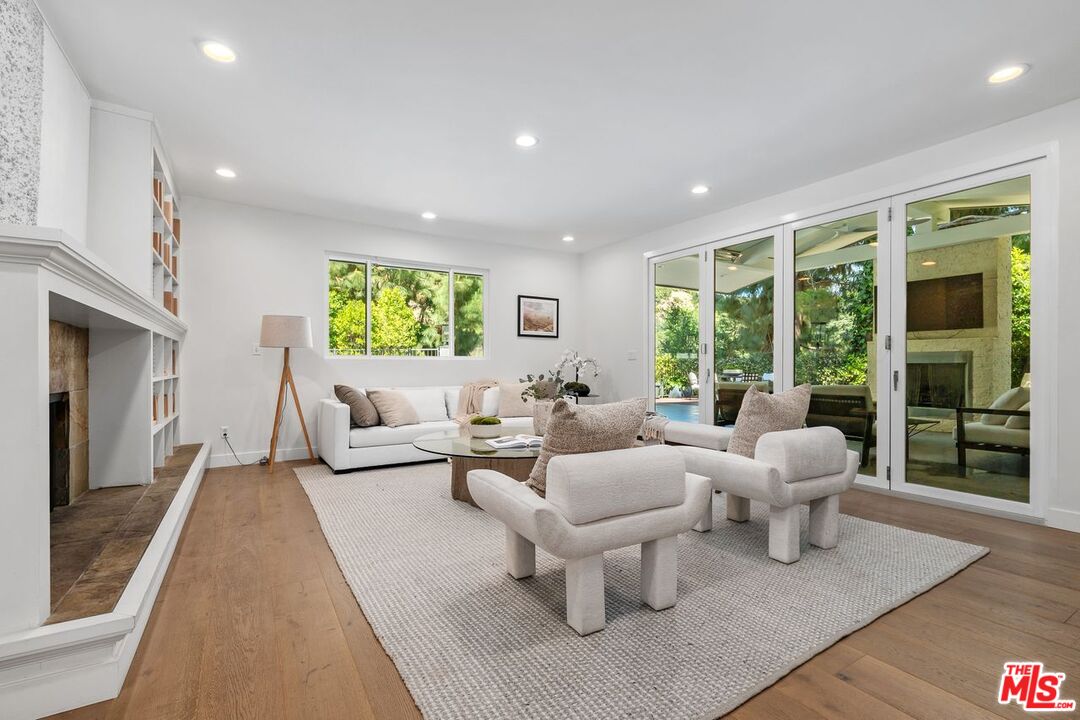 15831 Tobin Way