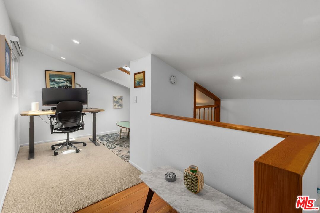 2613 6th St Unit: 3
