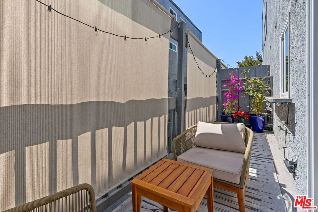 2613 6th St Unit: 3